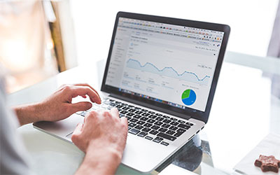 奇異的錢幣，因?yàn)樘∩俅蠖喽际怯袃r(jià)無(wú)市